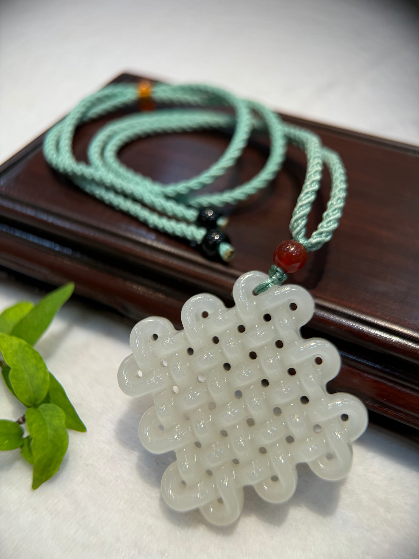 Nephrite Endless Knot Pendant (P135)