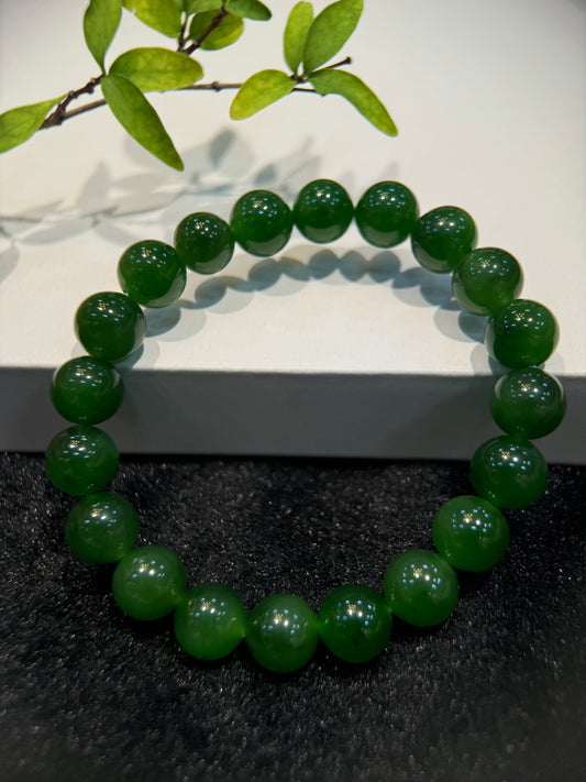 Green Nephrite (碧玉）Bracelet (B012)