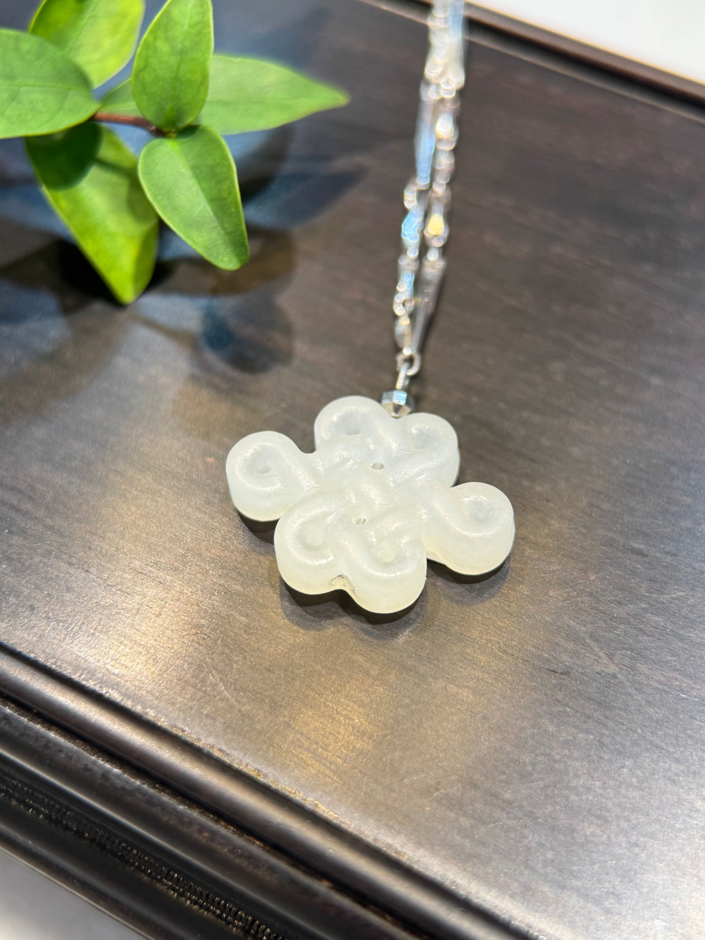 Nephrite Endless Knot Pendant (P141)