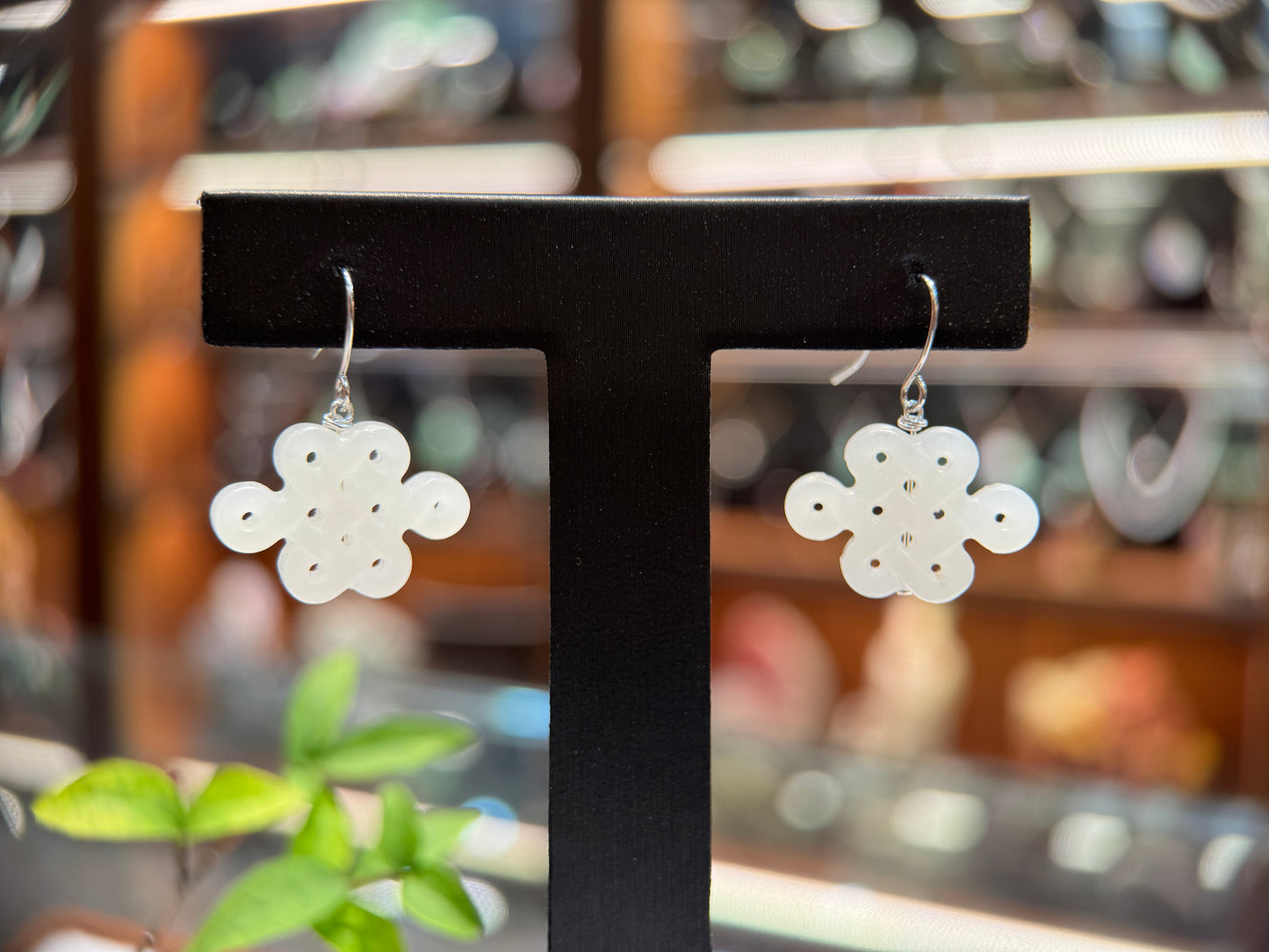 Nephrite Endless Knot Earring (E320)