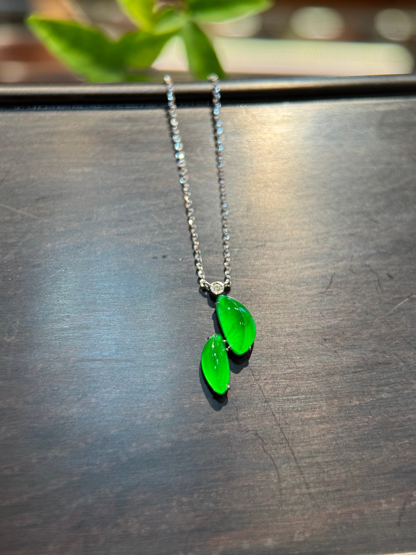 Green Irregular Shape Pendant (P142)