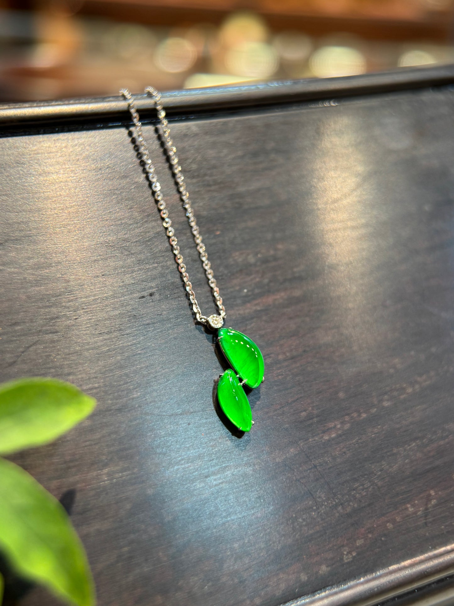 Green Irregular Shape Pendant (P142)