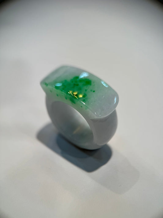 Green Saddle Jade Ring (R118)