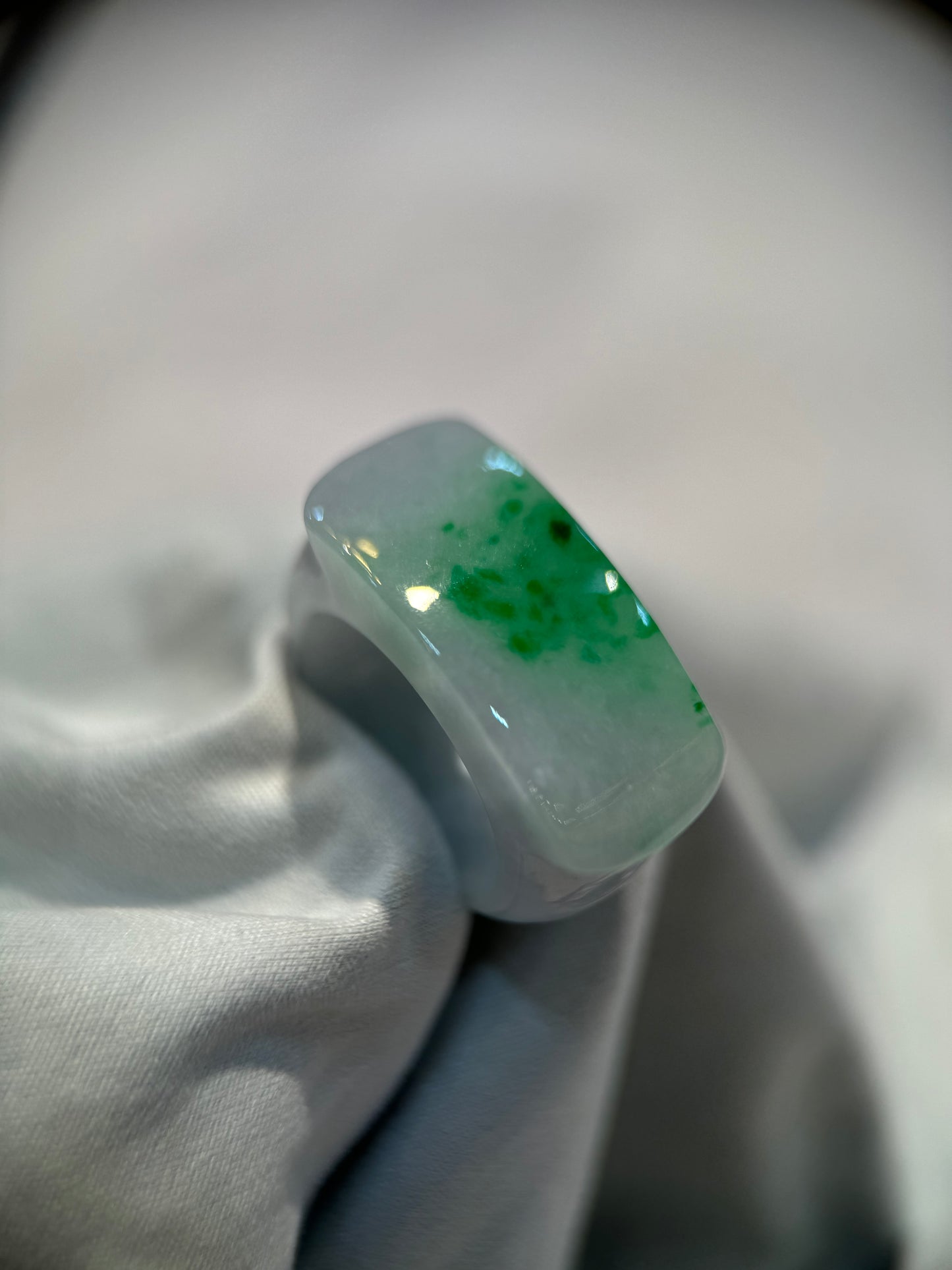 Green Saddle Jade Ring (R118)