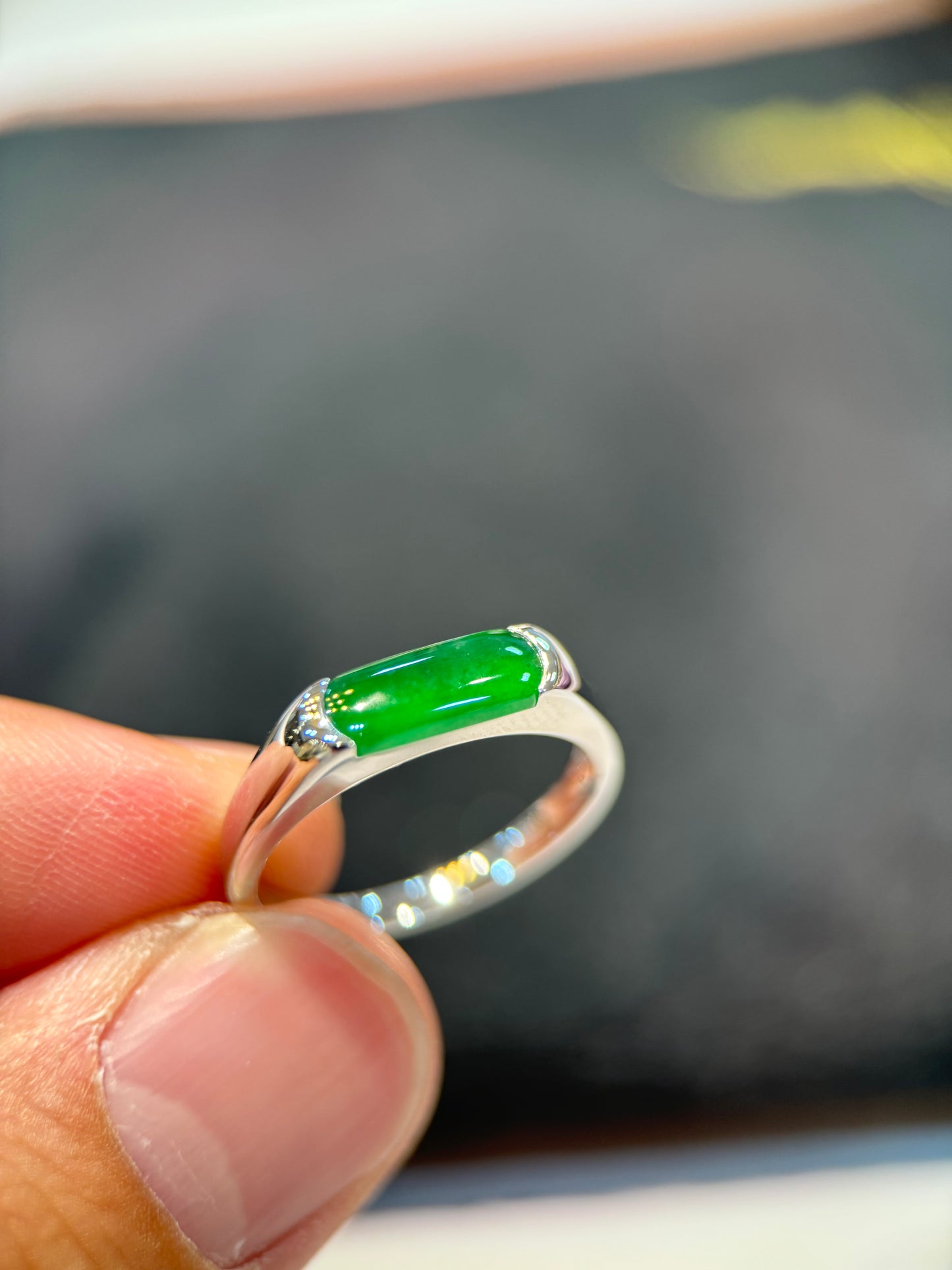 Green Saddle Jade Ring (R115)