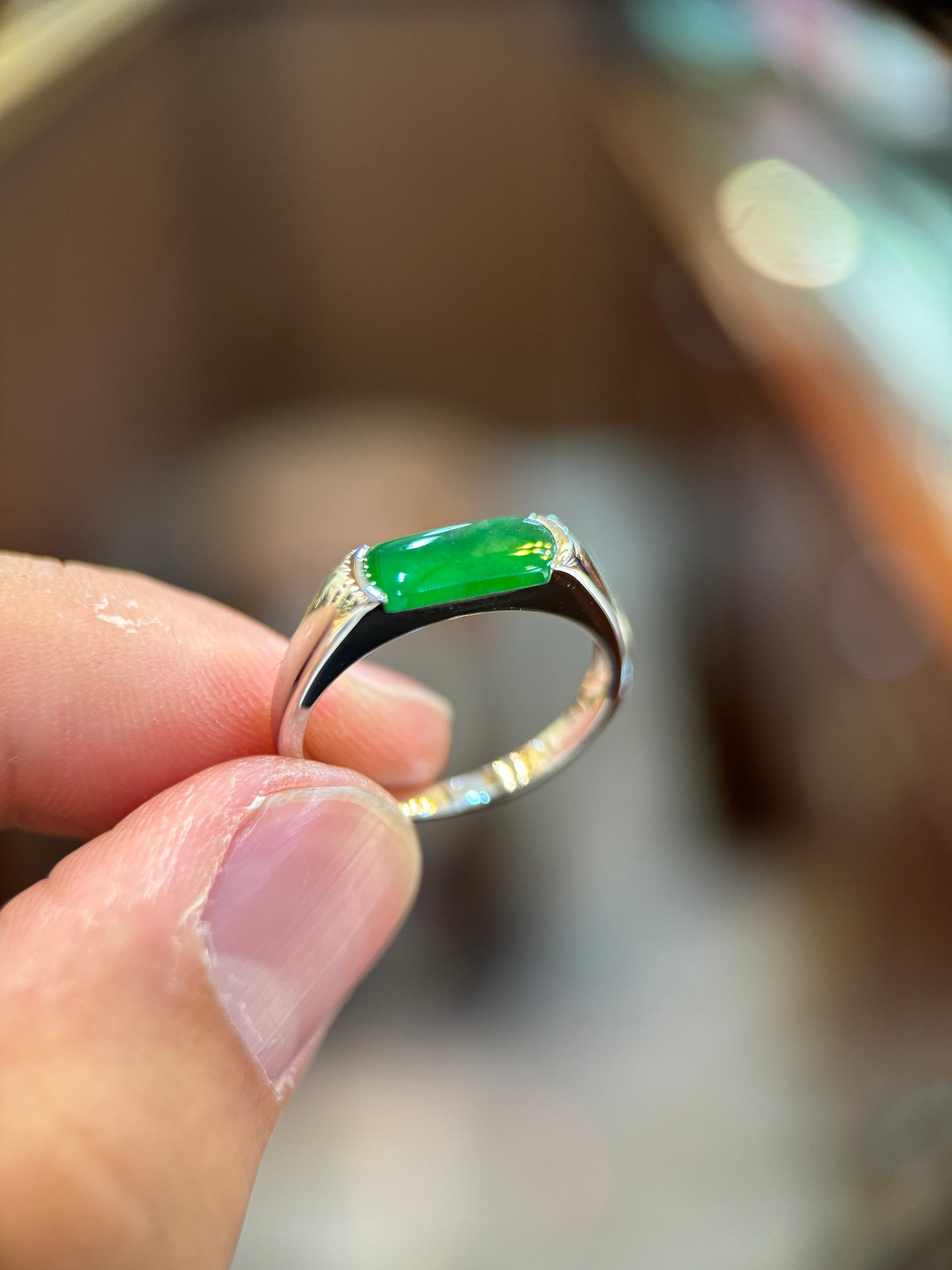 Green Saddle Jade Ring (R115)