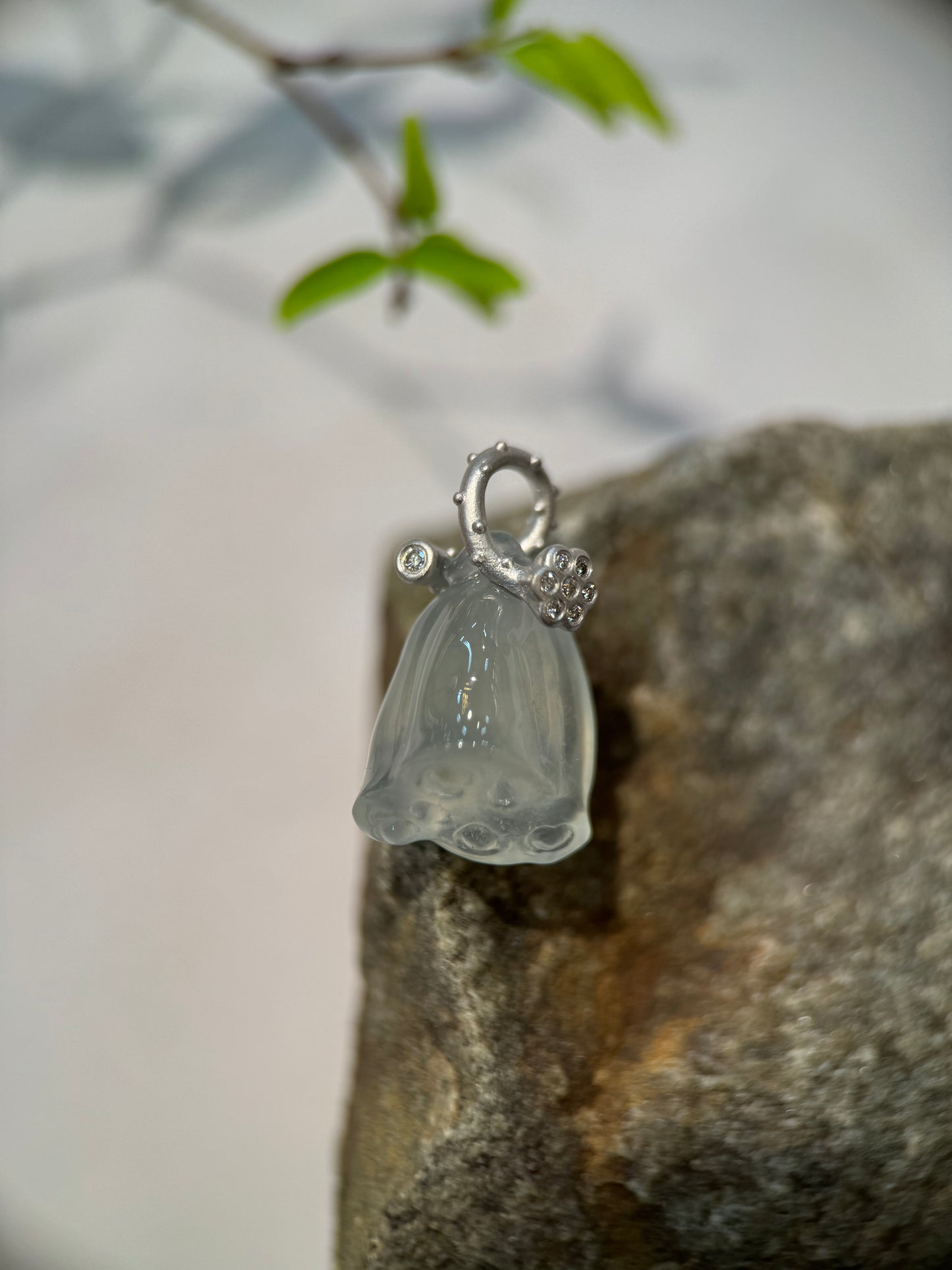 Icy Lotus Pod Pendant (P119)