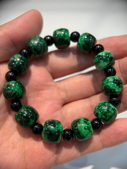 Dark Green Jade Bracelet (B005)