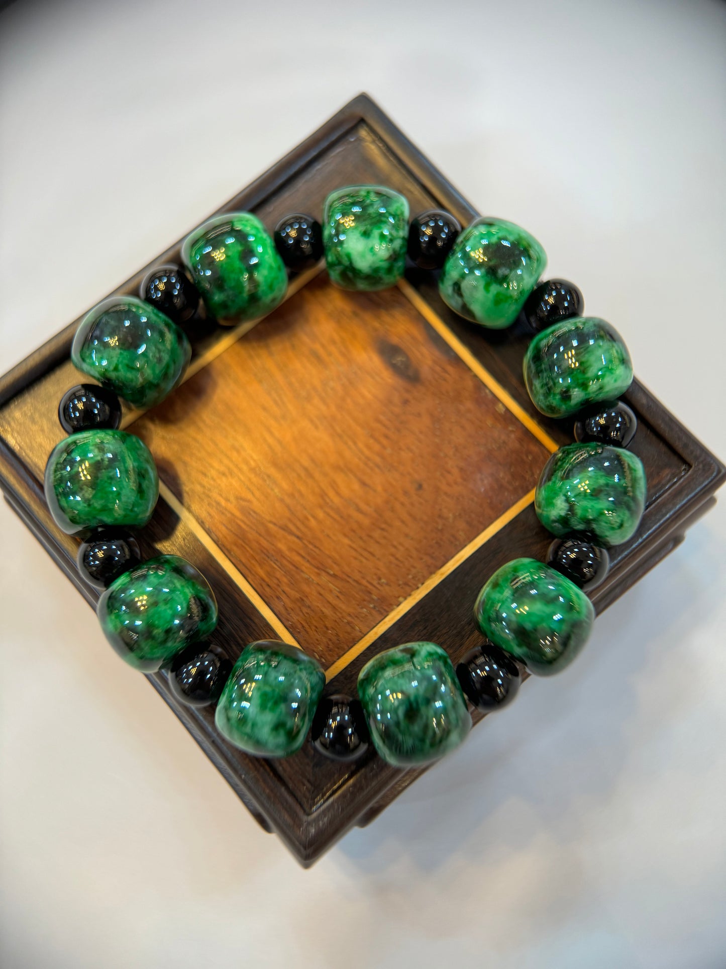 Dark Green Jade Bracelet (B005)