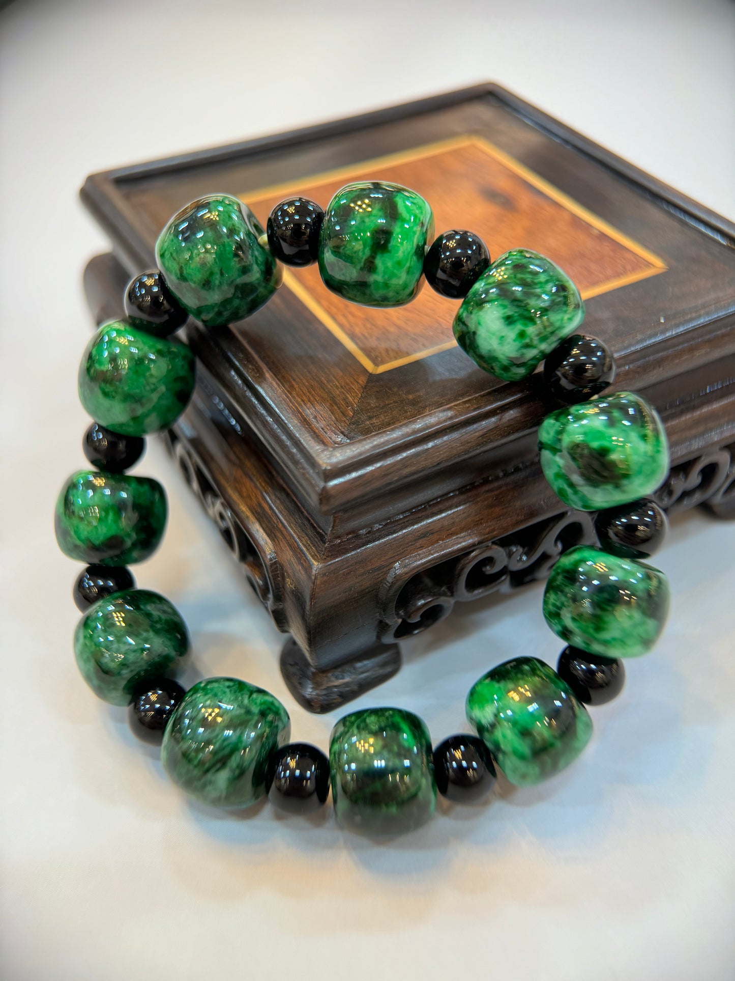 Dark Green Jade Bracelet (B005)