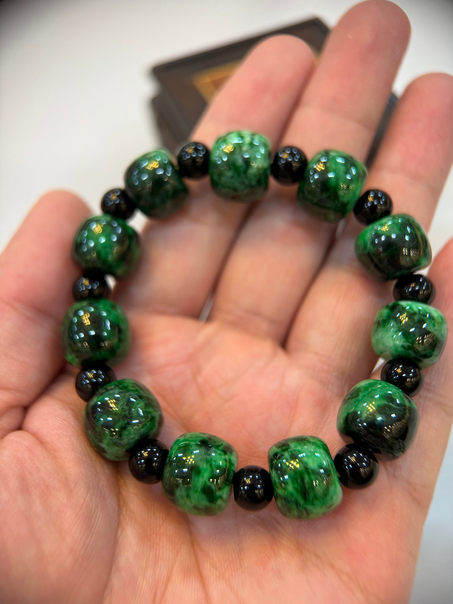 Dark Green Jade Bracelet (B005)