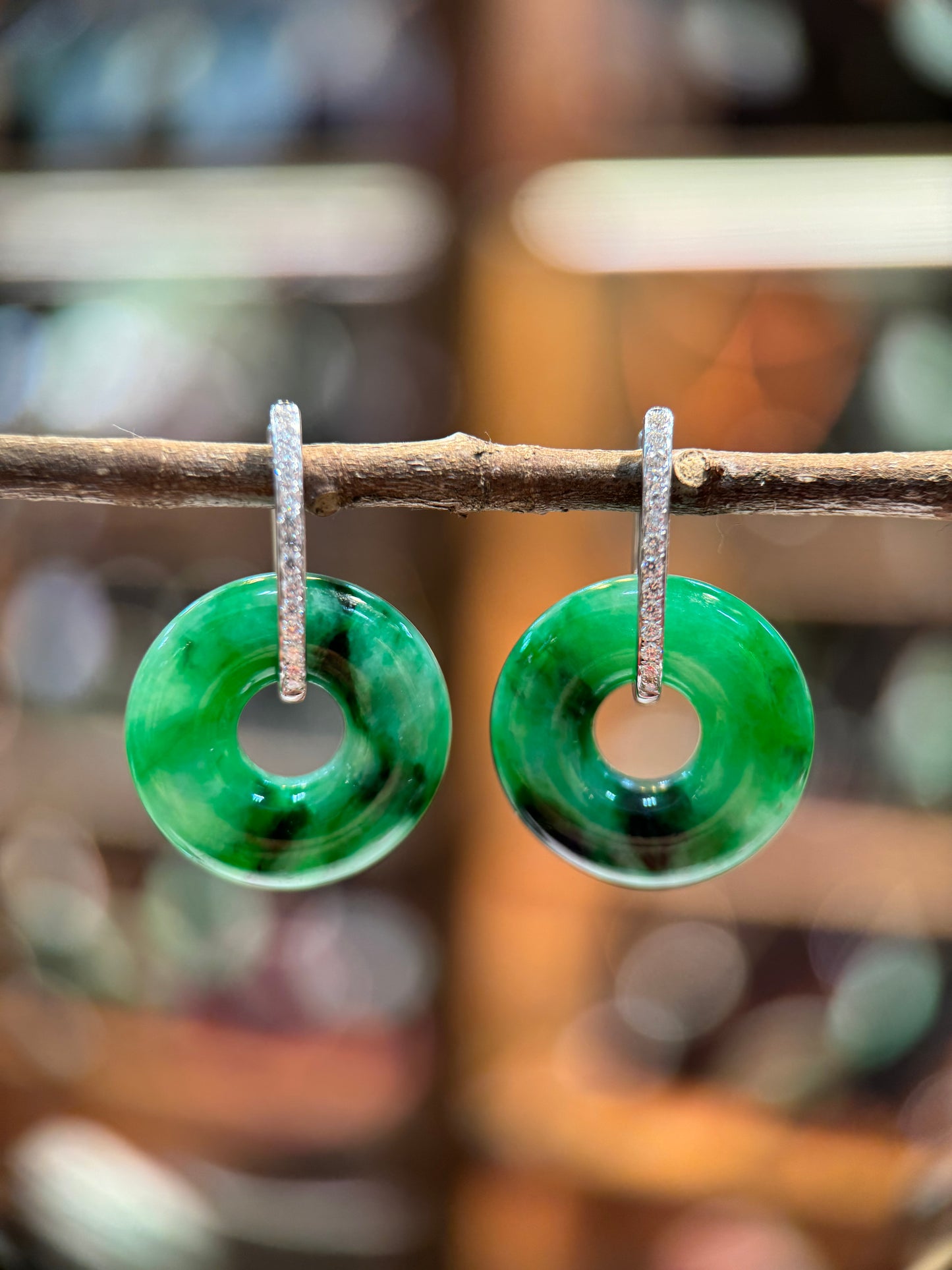 Dark Green Donut Shape Jade Earring (E308）