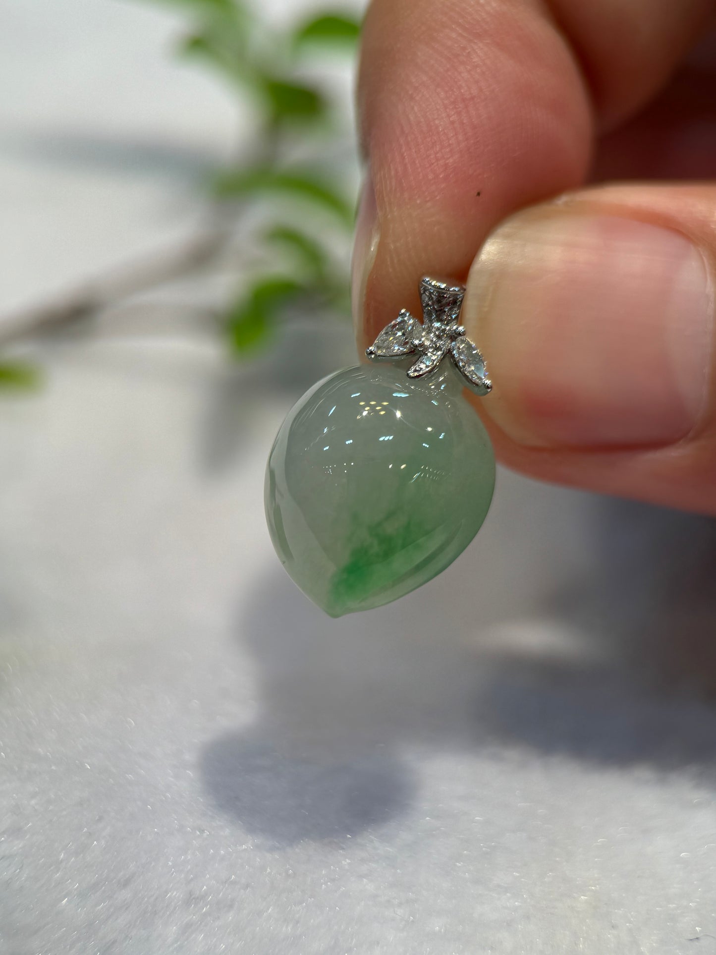 Icy Green Peach Pendant (P127)