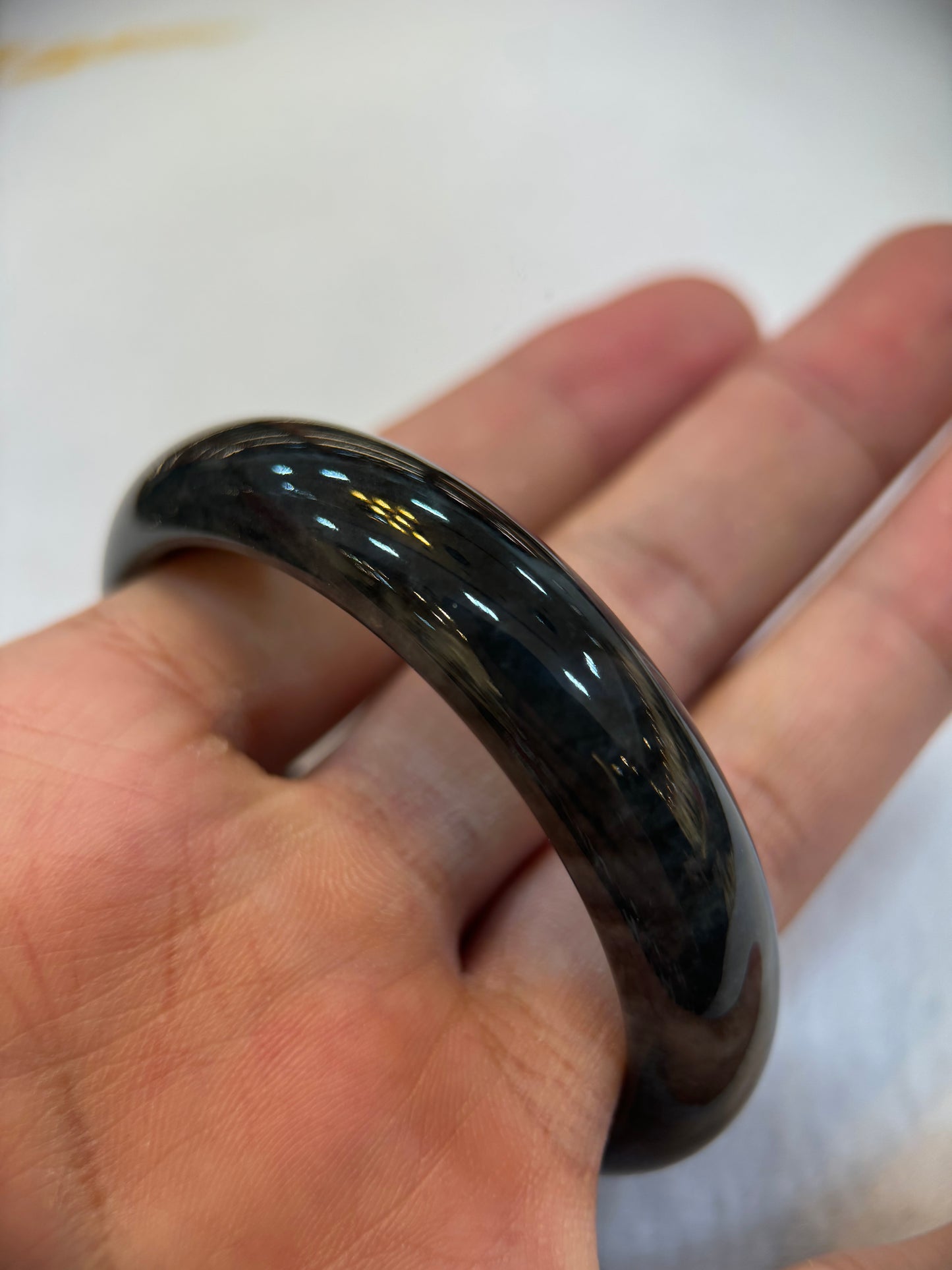 Icy Black (乌鸡黑) Jade Bangle (B007)