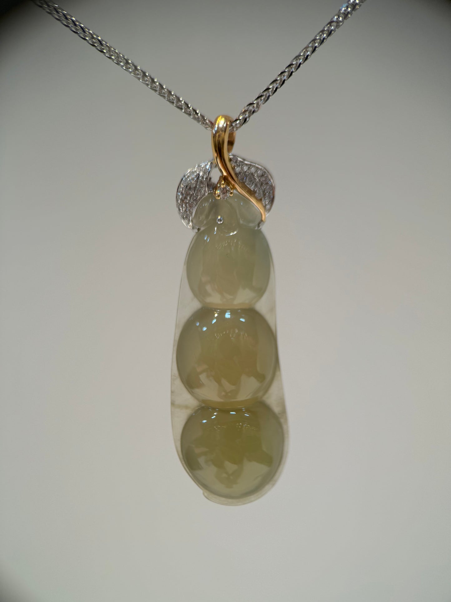 Icy Honey Peapod Pendant (P112)