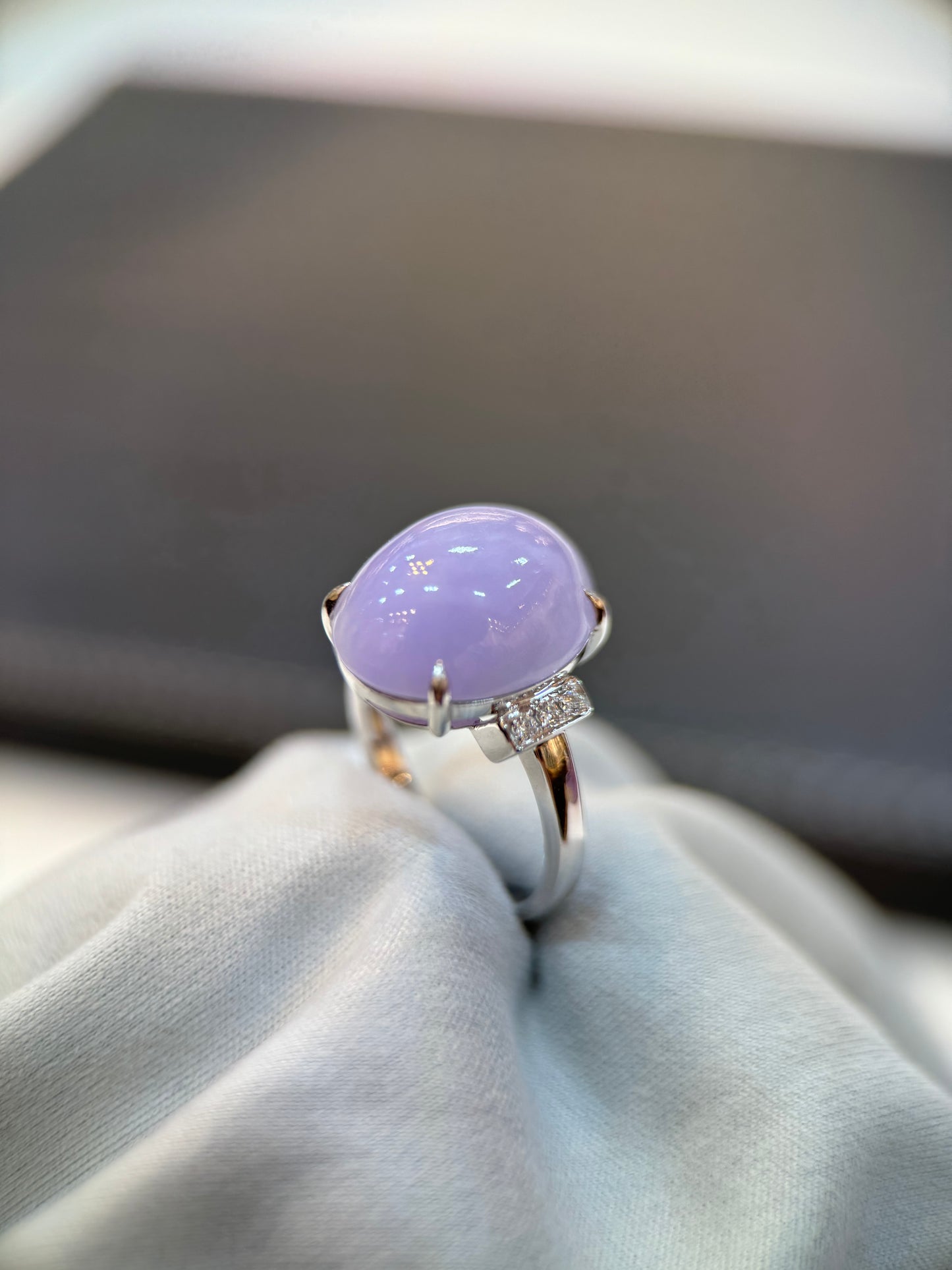 Lavender Cabochon Ring (R105)