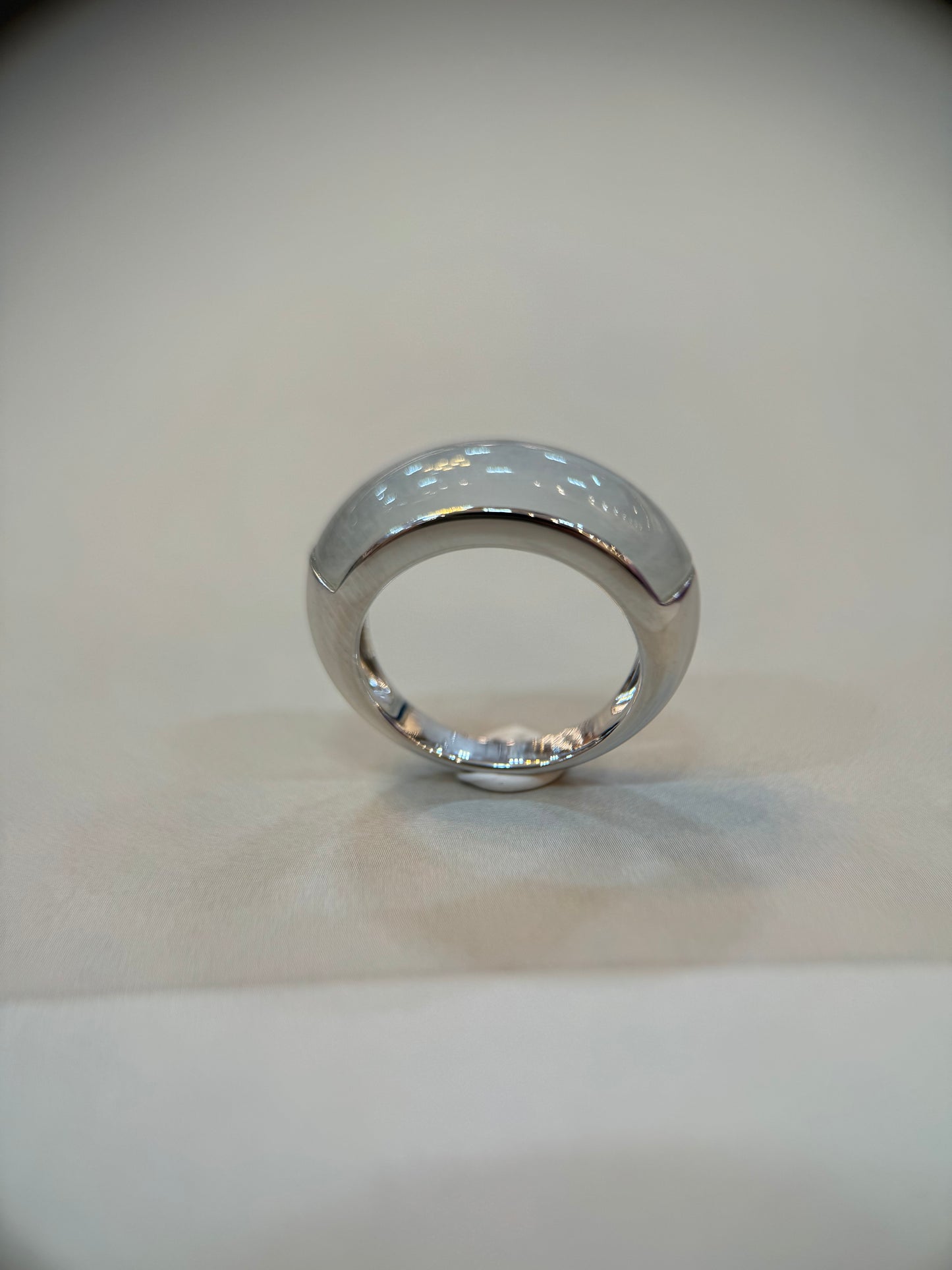 Icy Curved Ring (R113)