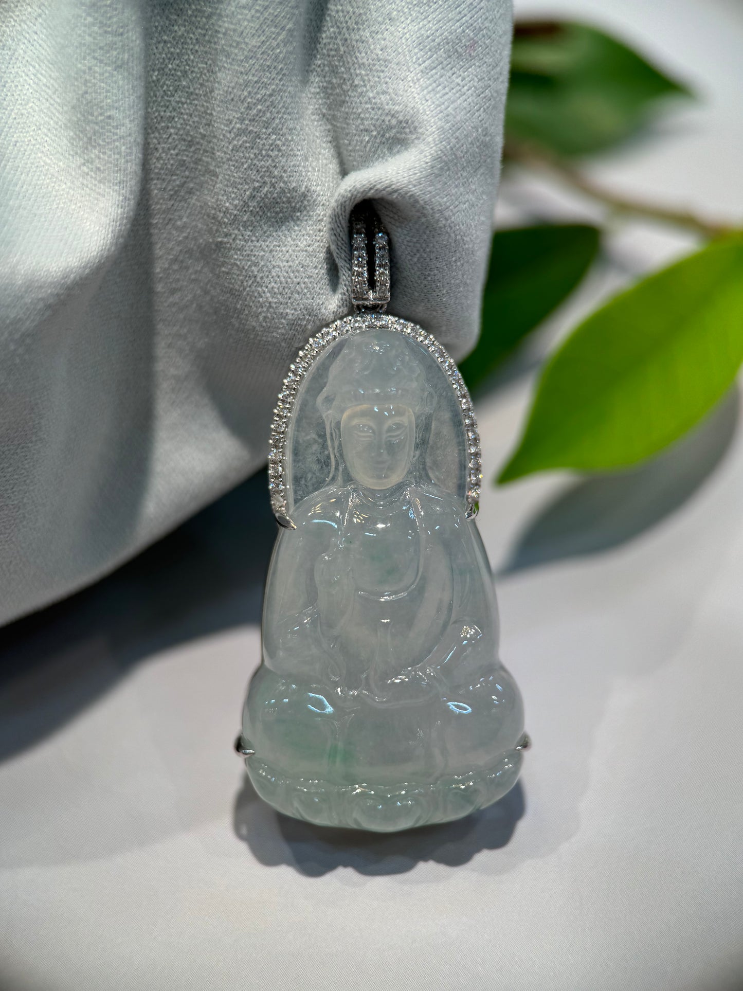 Icy Goddess of Mercy Pendant (P118)