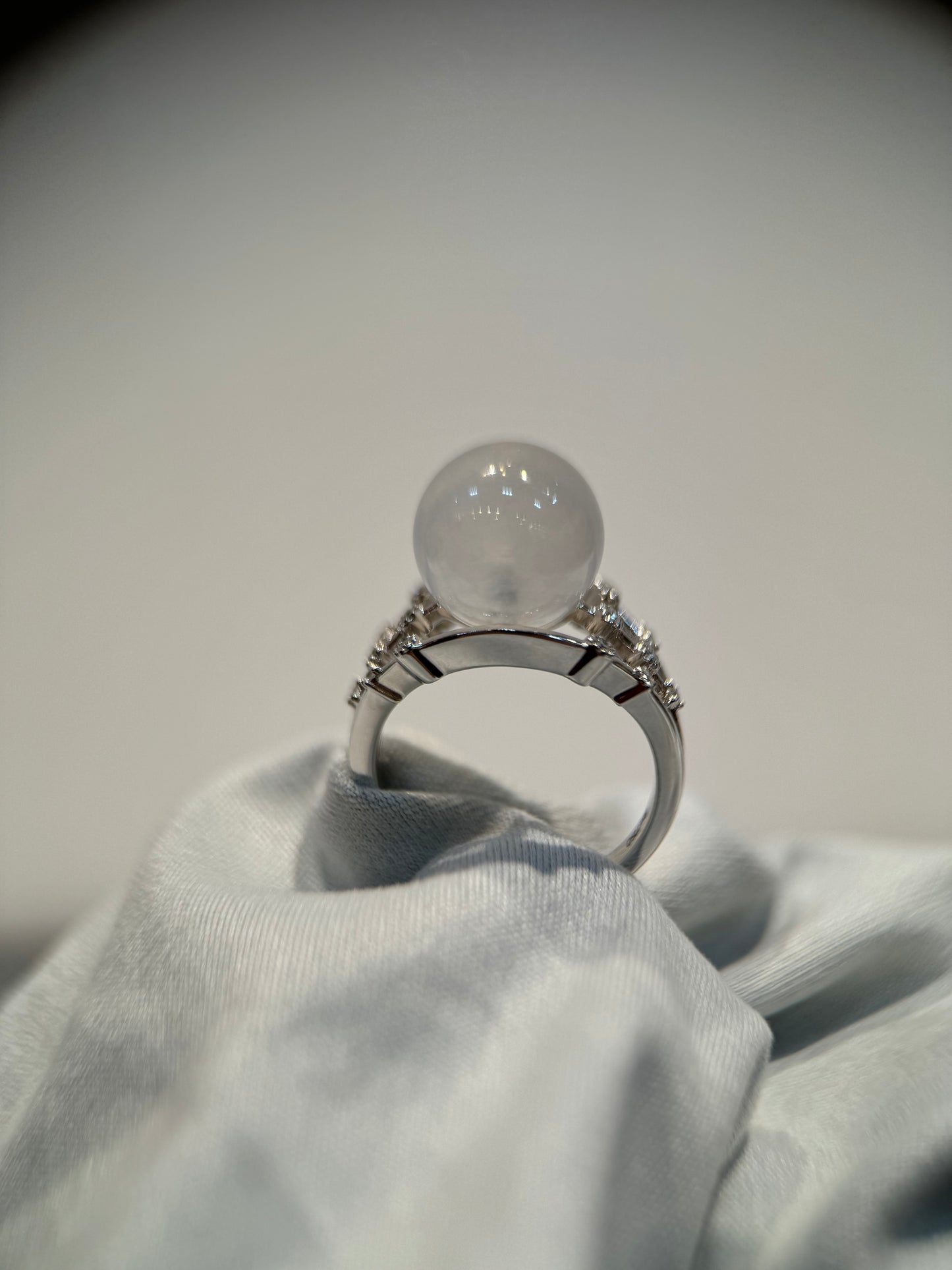 Icy Round Bead Ring (R102)