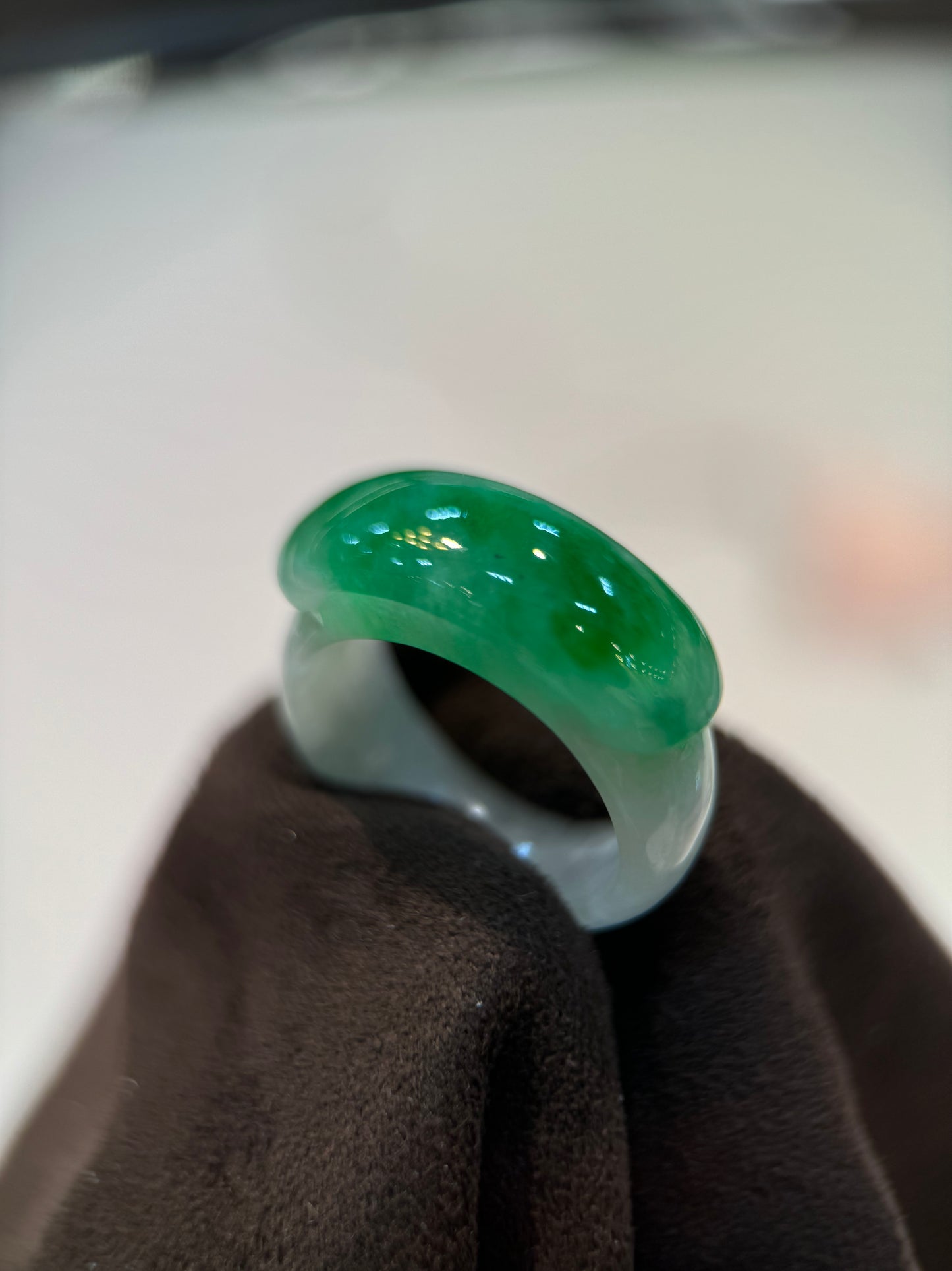 Green Saddle Jade Ring (R101)