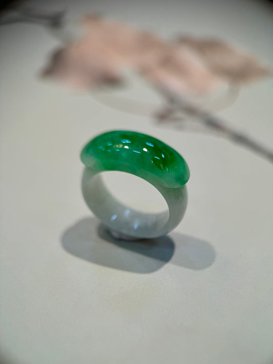 Green Saddle Jade Ring (R101)